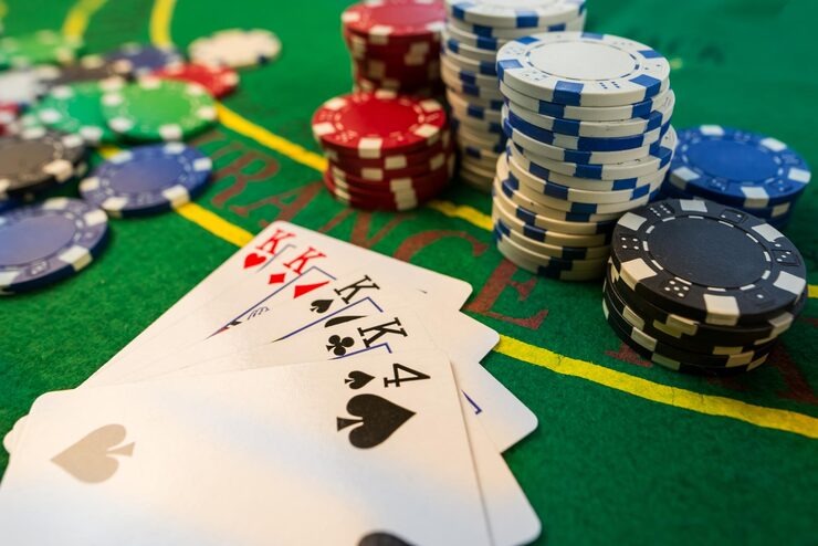 Texas Hold'em Bonus game interface on koso4d showing hole cards and community card progression